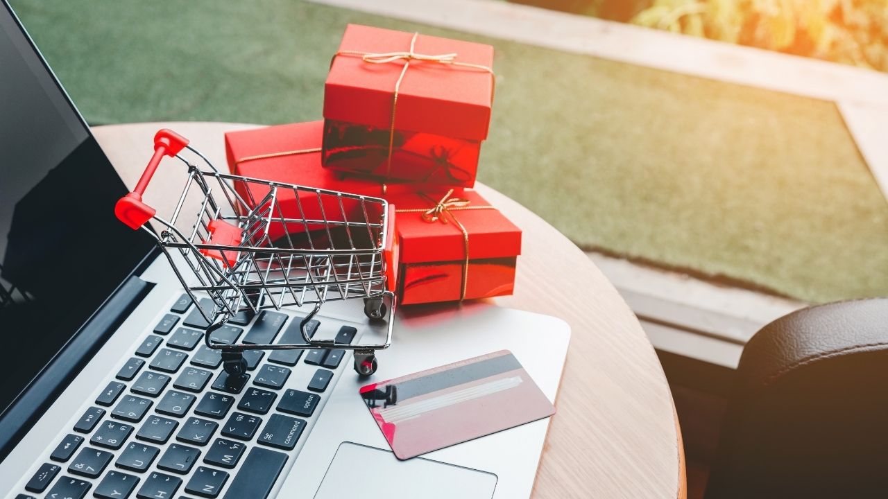 Make your first ecommerce sale