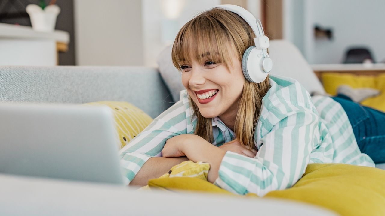 How to Sell Online Courses and Make Money